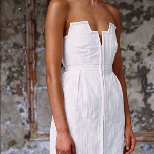 50lb mystery box with over 40 items, lots of Zara